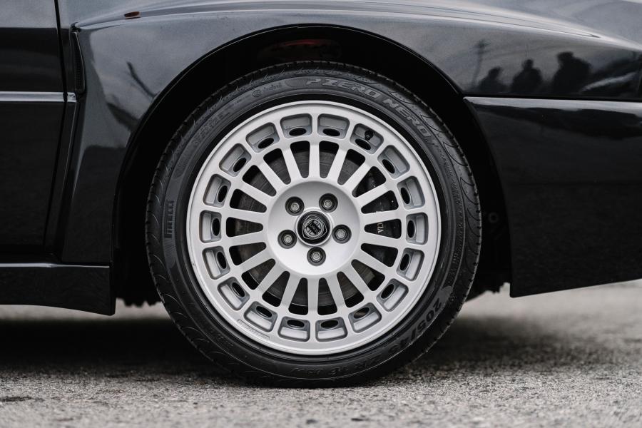 Колеса Lancia Delta HF Integrale Evoluzione (831) 1992 года  (фото 14 из 37)